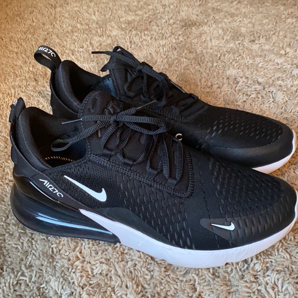 COPY - Nike Air 270 (MENS) 11.5. Lightly worn